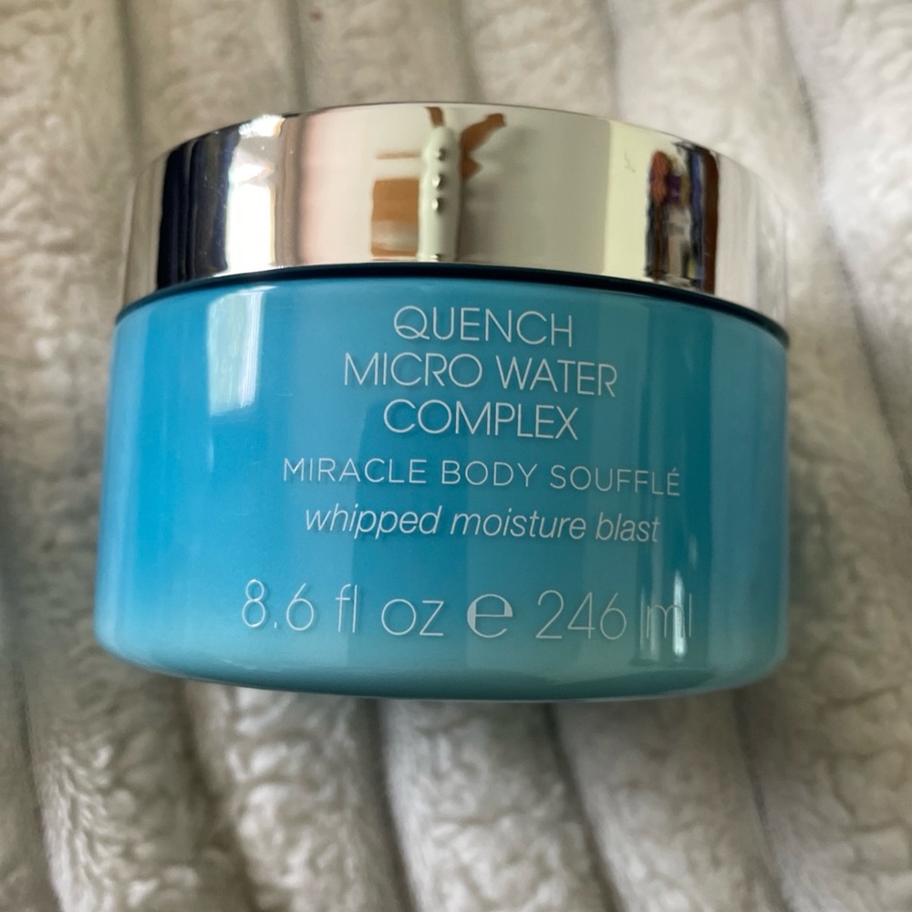 Quench Miracle Body Soufflé - Blue